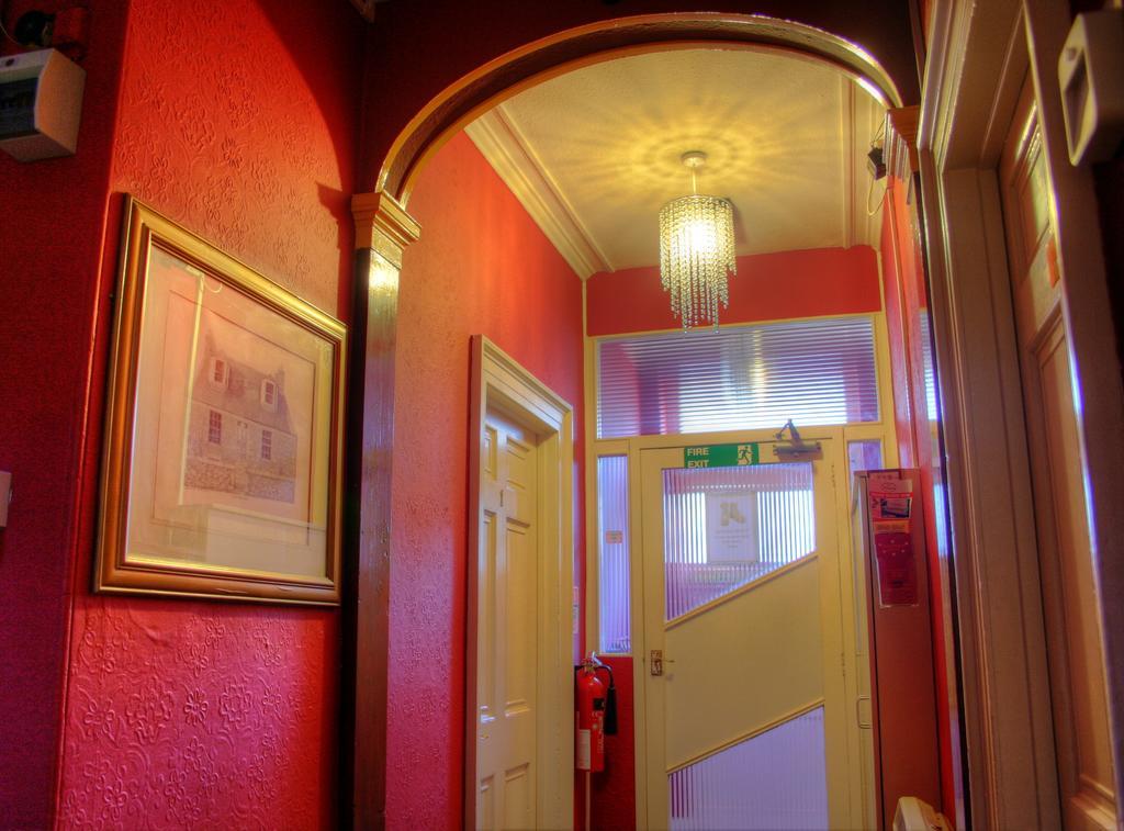 Atticus Central Guest House Aberdeen Dış mekan fotoğraf