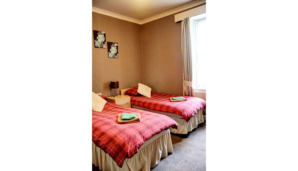 Atticus Central Guest House Aberdeen Oda fotoğraf